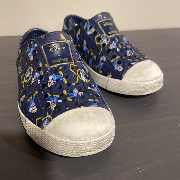 50th anniversary Disney Native shoes - Picture 2 of 4